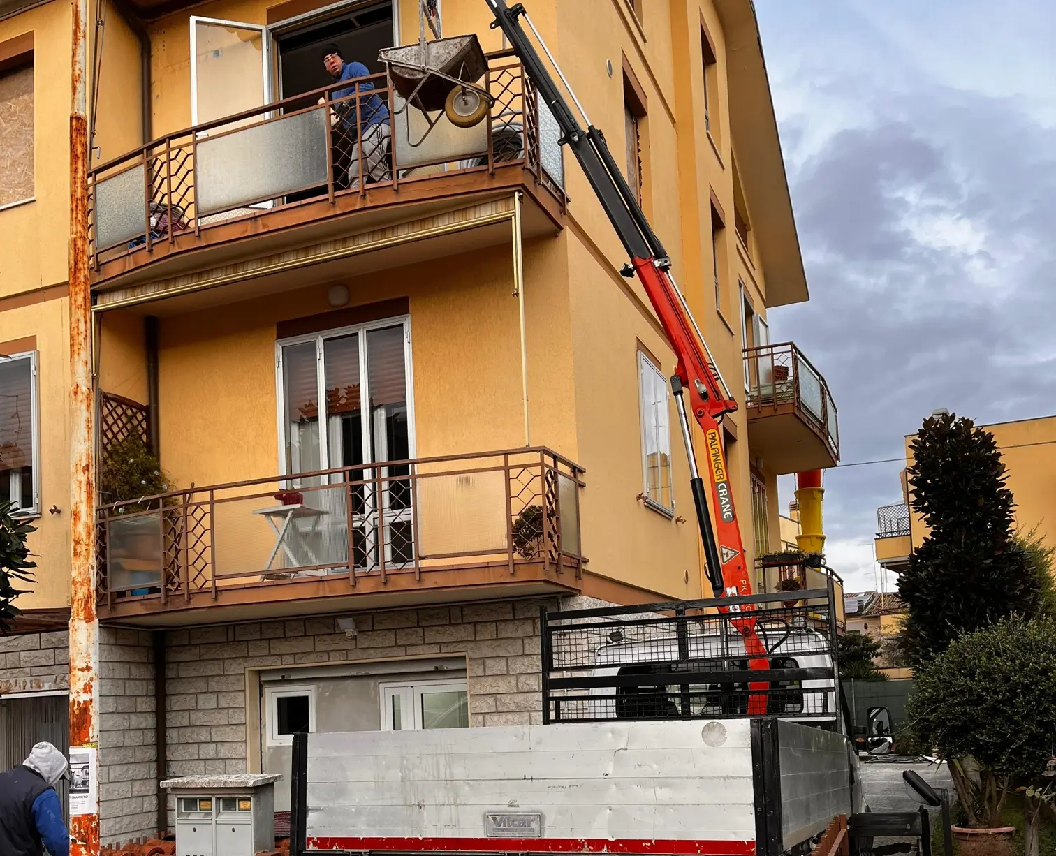 Team CAGI2 al lavoro in cantiere